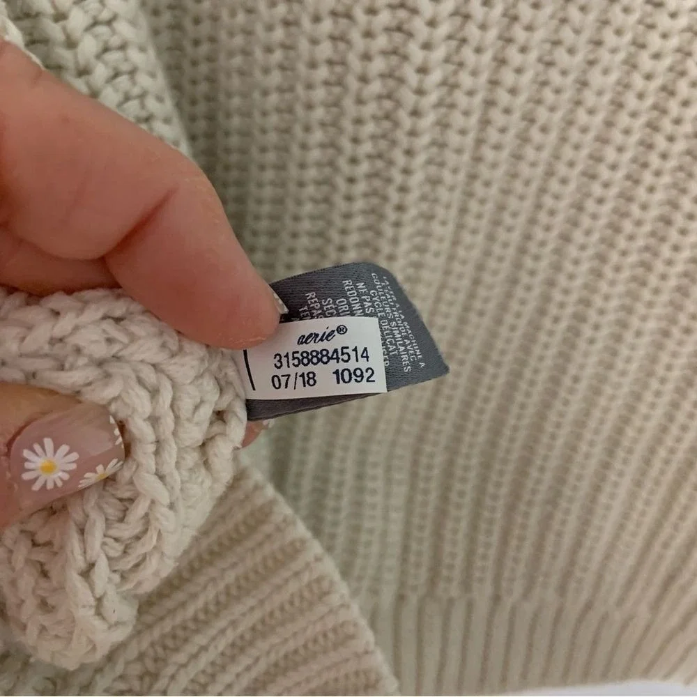 AERIE Women's Cable Knit Cozy Sweater Cream Size Small
